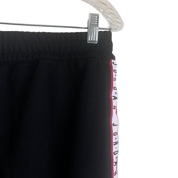 Air Jordan Men's Sweatshorts Size S 31-35 Black Cotton Fleece Elastic Waist - Picture 12 of 12